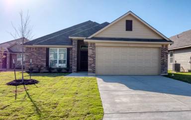 Main picture of 533 Fallbrook Dr