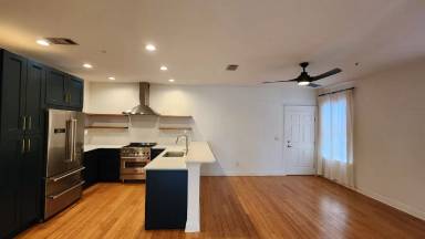 Main picture of 103 NE 3rd St
