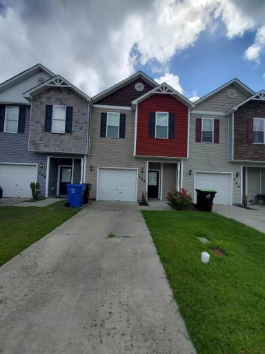 Main picture of 326 Cedar Island Trl