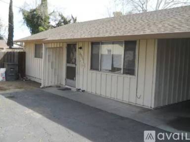 Main picture of 1526 Wall St