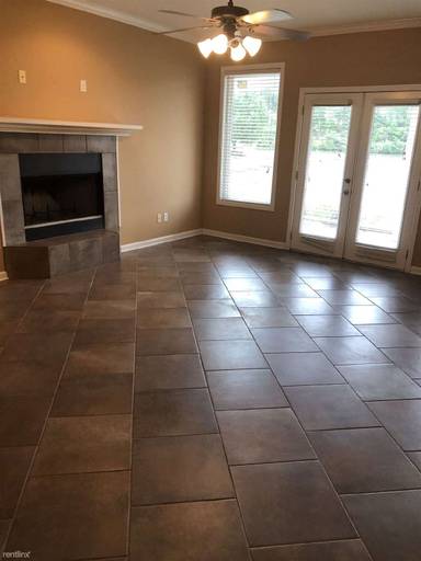 Main picture of 120 Kaleigh Ct