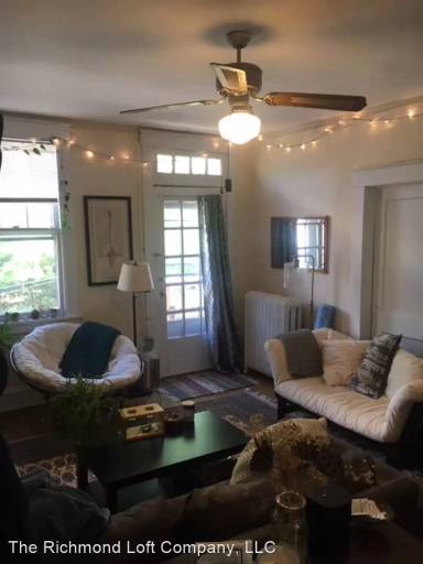 Main picture of 102 N Meadow St