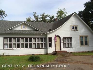 Main picture of 306 Cecil Doyle Rd