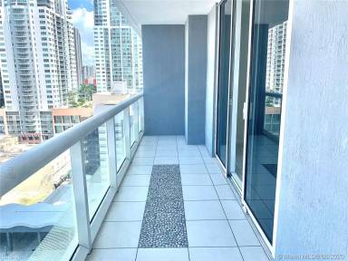 Main picture of 50 Biscayne Condos