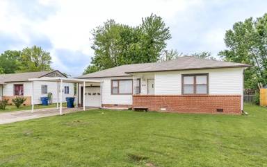 Main picture of 2112 Churchill Rd