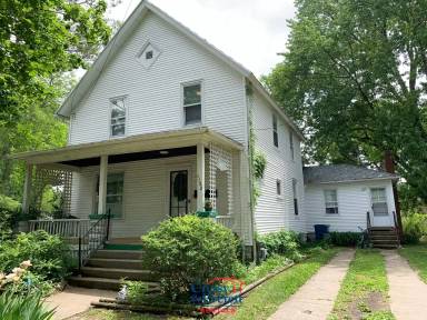 Main picture of 1122 Regent St