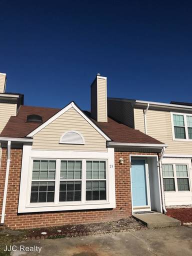Main picture of 23 Riverchase Dr