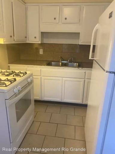 Main picture of 8200 Copper Ave NE