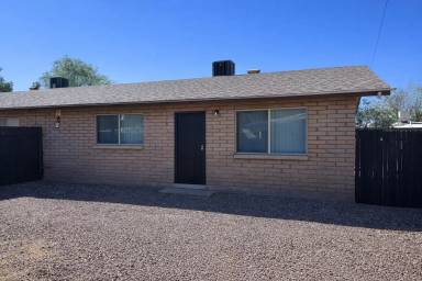 Main picture of 422 E Navajo Rd