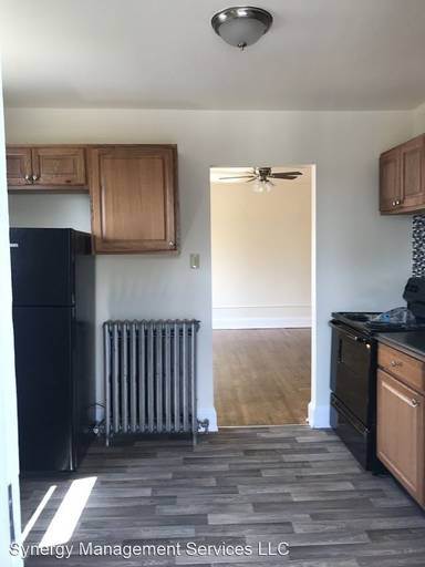Main picture of 424 N Locust St
