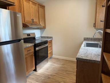 Main picture of 108 S B St