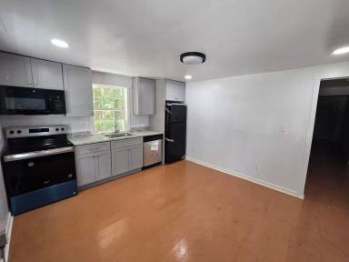 Main picture of 2009 Bain Dr