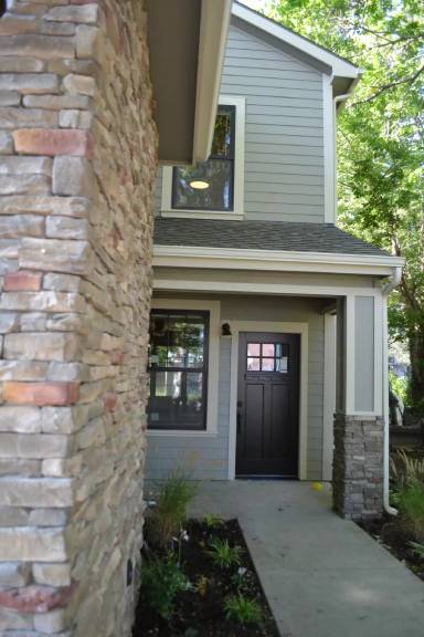 Main picture of 1609 W 4th St