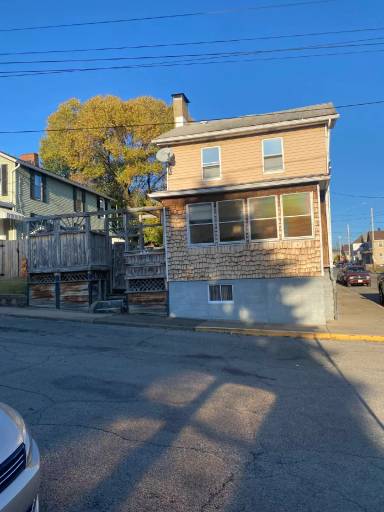 Main picture of 451 Oregon Ave