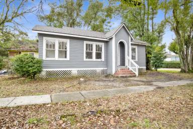 Main picture of 1009 Miami St