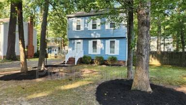 Main picture of 4705 N Lakefront Dr