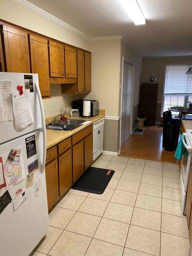 Main picture of 275 Oak Meadow Dr