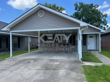 Main picture of 315 Titan Dr