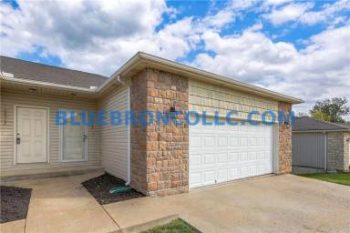 Main picture of 10514 E 45th Ter