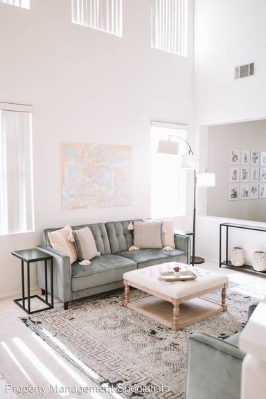 Main picture of 503 Shadow Ln
