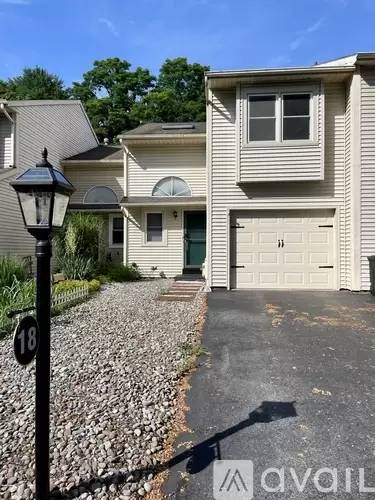 Main picture of 18 Wilan Ln
