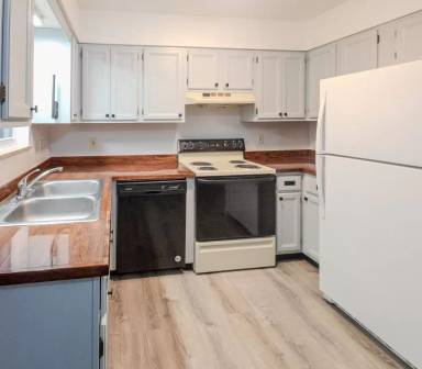 Main picture of 5 11 Estates Dr