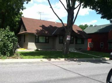 Main picture of 307 4th St E