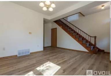 Main picture of 945 Spruce St