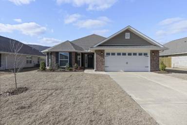 Main picture of 9102 Eagle Trace Dr SE