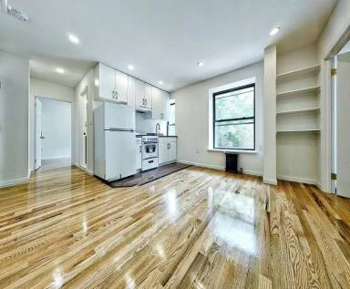 Main picture of 212 1st Ave
