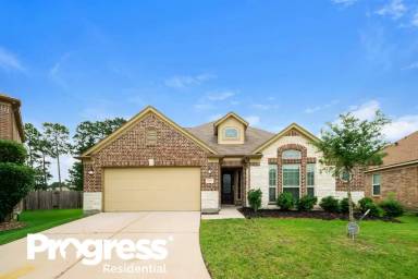 Main picture of 20818 Falcon Hill St