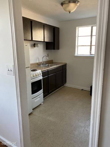 Main picture of 212 Laurel St