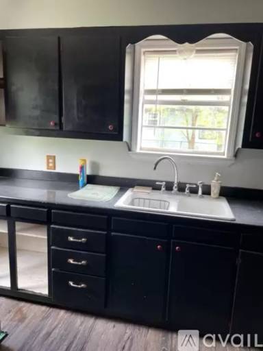 Main picture of 1116 D St