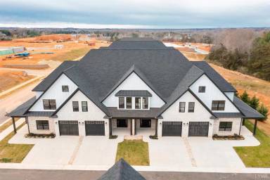 Main picture of 1008 Easton Ct