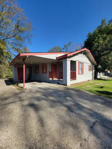 Main picture of 808 Milton Barnes Ave