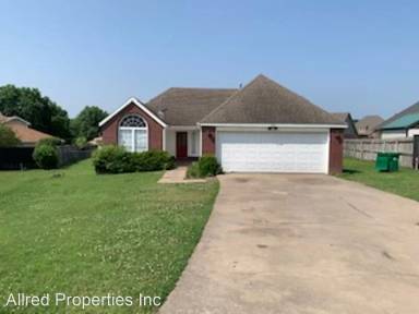Main picture of 483 Branchwood Ave