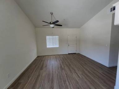 Main picture of 8602 Grandy St