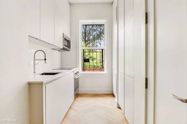 Main picture of 181 Prospect Park West