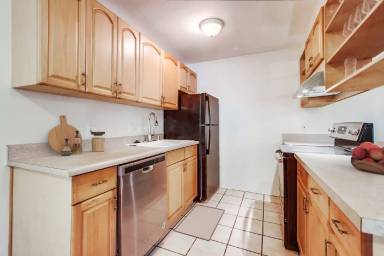 Main picture of 2874 B St