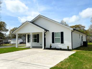 Main picture of 2020 Pennsylvania Ave