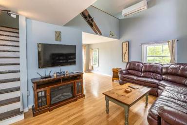 Main picture of 68 Vineyard Rd