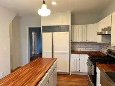 Main picture of 317 E Hunt Ave