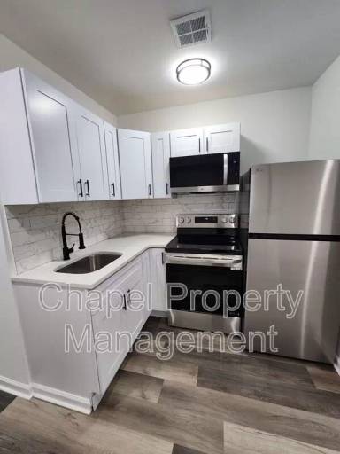 Main picture of 5012 W Stiles St