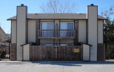 Main picture of 3002 Chaucer Dr