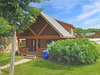 Main picture of 817 Waterslide Ct