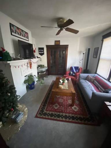 Main picture of 727 Riddle Rd