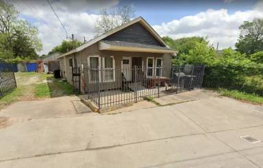 Main picture of 3708 Fulton St