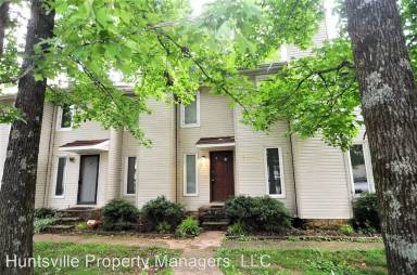 Main picture of 9002 Mahogany Row SE