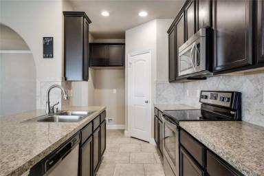 Main picture of 3215 Clear Springs Dr