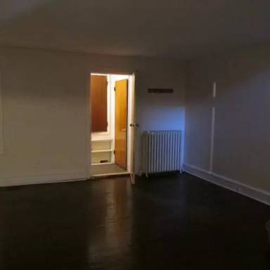 Main picture of 7003 Elmwood Ave
